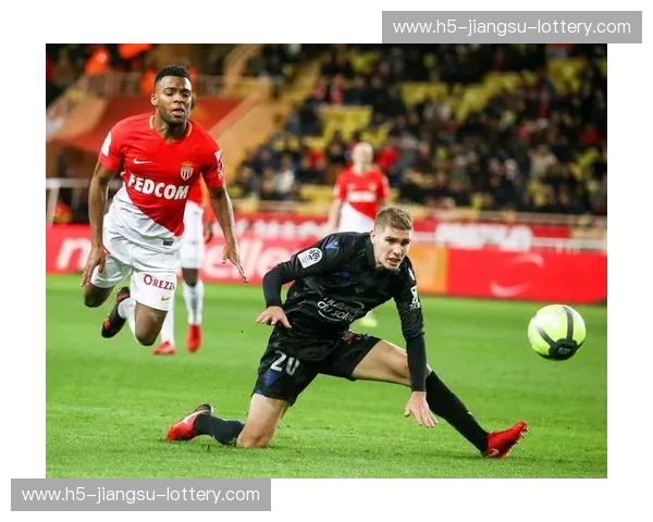 比分法甲解说:用数据点亮每一个进球瞬间 比分法甲解说:用数据点亮每一个进球瞬间